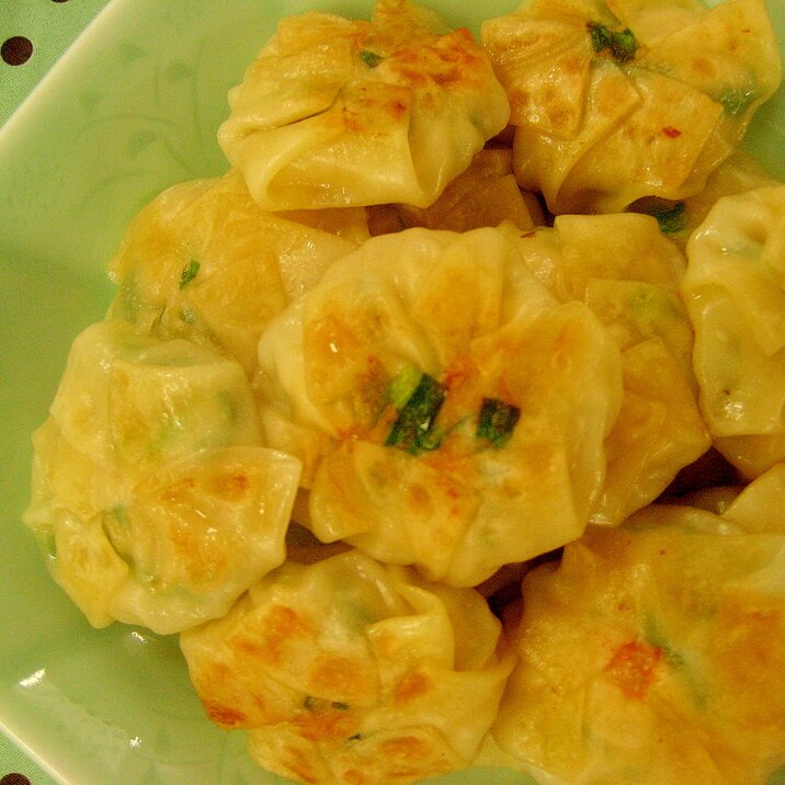 簡単おもてなし 可愛い餃子包み 海鮮ニラまんじゅう レシピ 作り方 By 料理研究家 熊谷真由美 楽天レシピ 簡単おもてなし 可愛い餃子包み 海鮮ニラまんじゅう レシピ 作り方 By 料理研究家 熊谷真由美 楽天レシピ